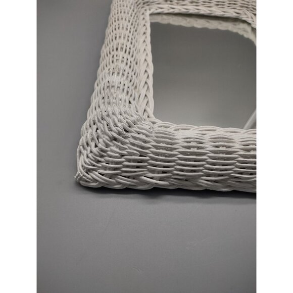 Vintage 1970s White Wicker Wall Mirror Cottage Retro, Rectangular 16" x 12" - Picture 12 of 14